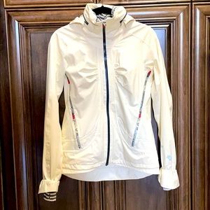 Gorgeous, lightweight lululemon jacket with hood